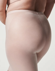 Thinstincts 2.0 Medium Control Mid-Thigh Shorts