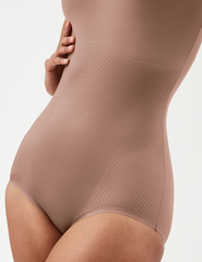 Thinstincts 2.0 Tank Panty Light Control Body